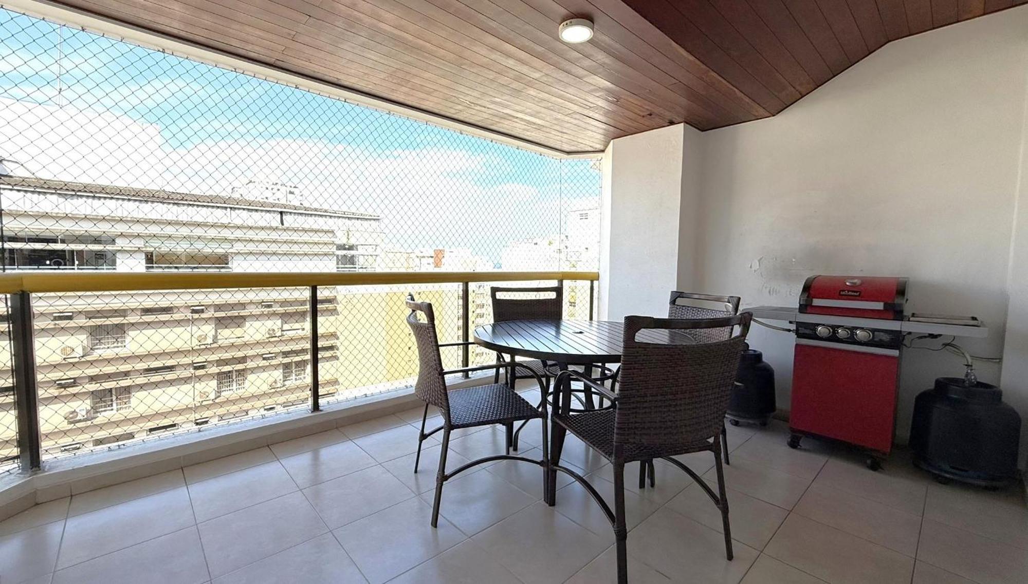 Flat A 1 Quadra Da Pitangueiras - Ar Condicionado - 6 Pessoas Guaruja