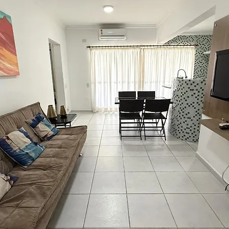 Flat A 1 Quadra Da Praia Das Pitangueiras - Ar Condicionado - 6 Pessoas Guaruja Exterior photo
